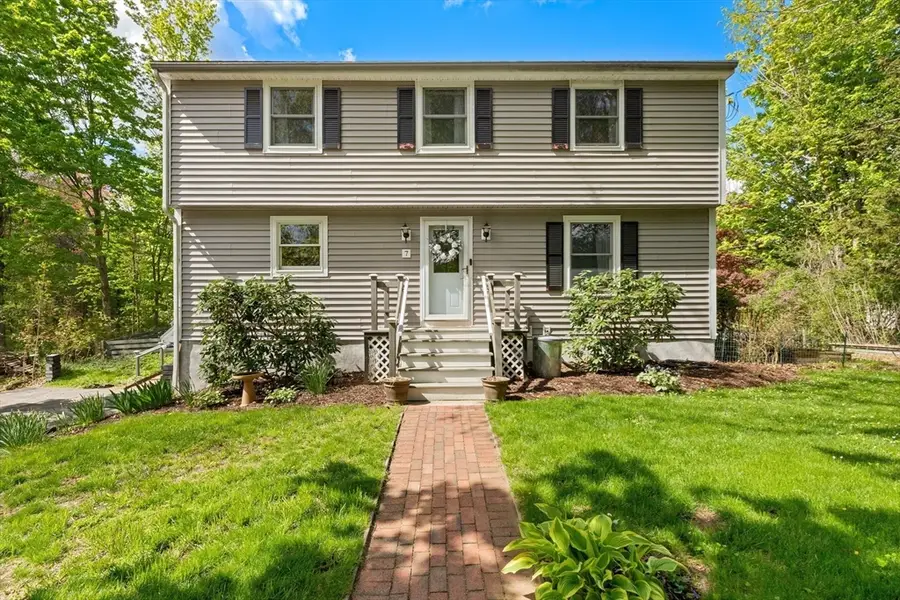 7 Byfield Rd, Groveland, MA 01834 - #2