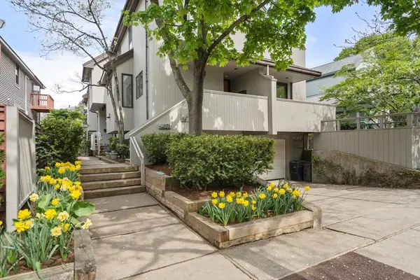 99-101 Larch Rd #99, Cambridge, MA 02138