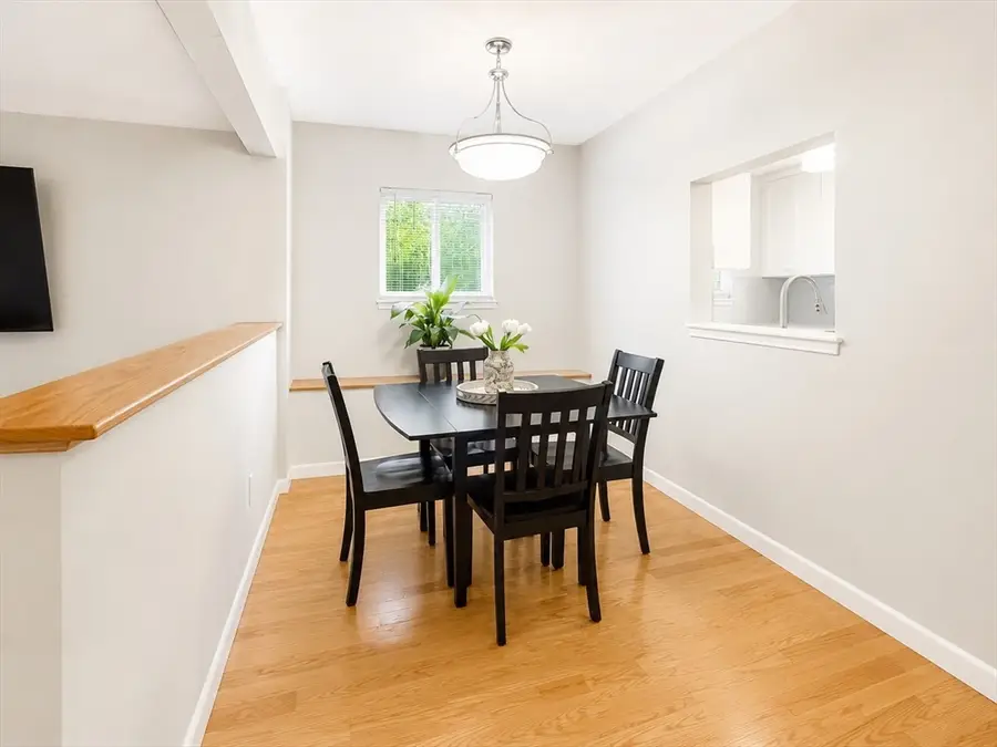 229 Lake St #D, Weymouth, MA 02189 - #3