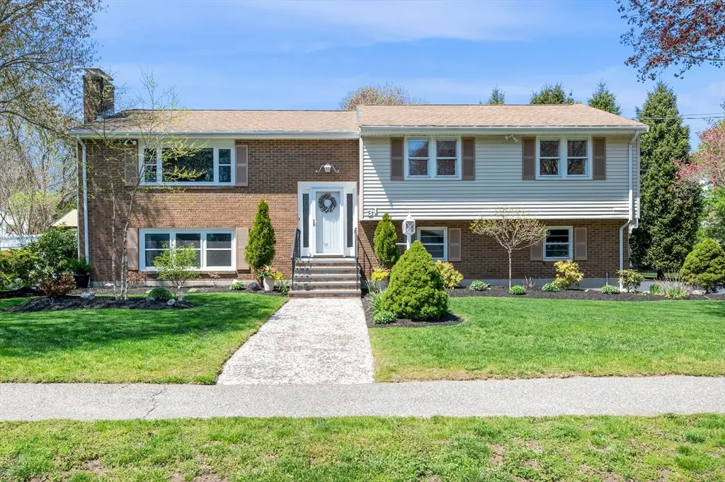 31 Rustic Ln, Reading, MA 01867 - #1