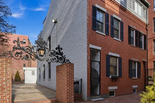 2 Lyndeboro Pl, Boston, MA 02116