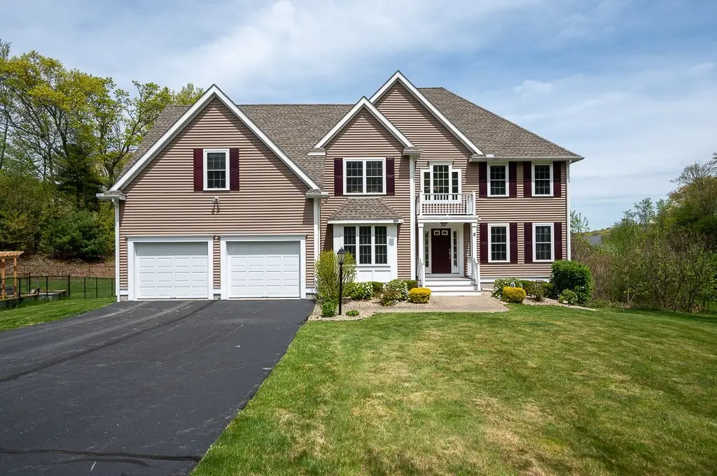 8 Victoria Circle, Shrewsbury, MA 01545 - #1