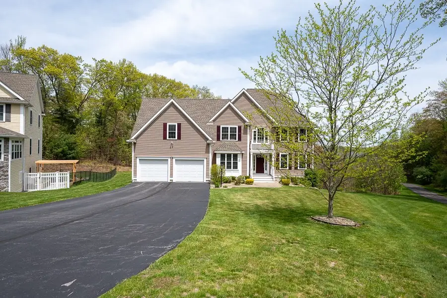 8 Victoria Circle, Shrewsbury, MA 01545 - #2
