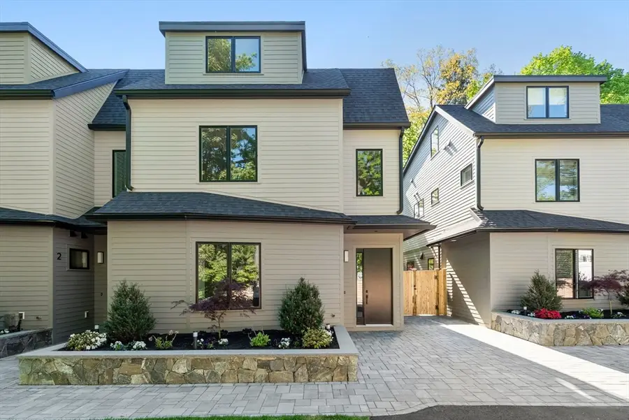 956 Walnut Street #3, Newton, MA 02461 - #2