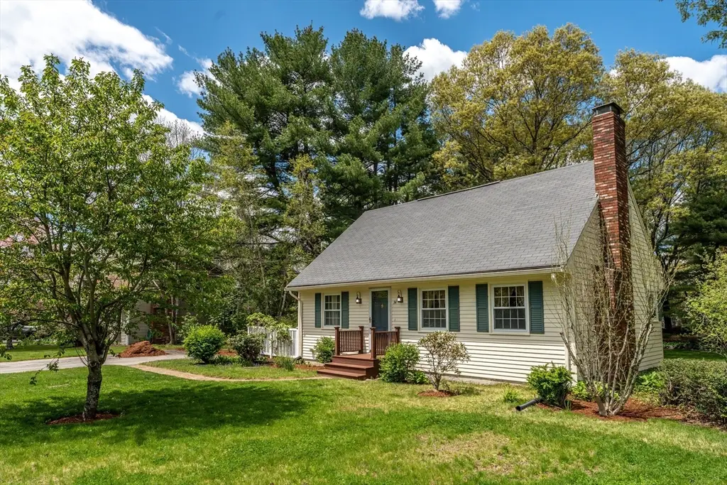 34 Oakhill Ave, Attleboro, MA 02703 - #1