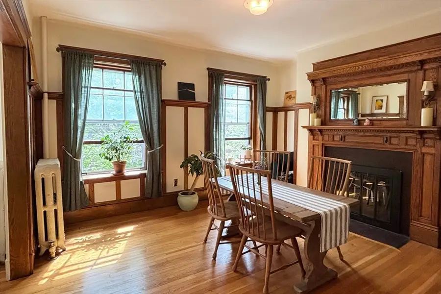 12 Colbourne Cres #12, Brookline, MA 02445 - #2