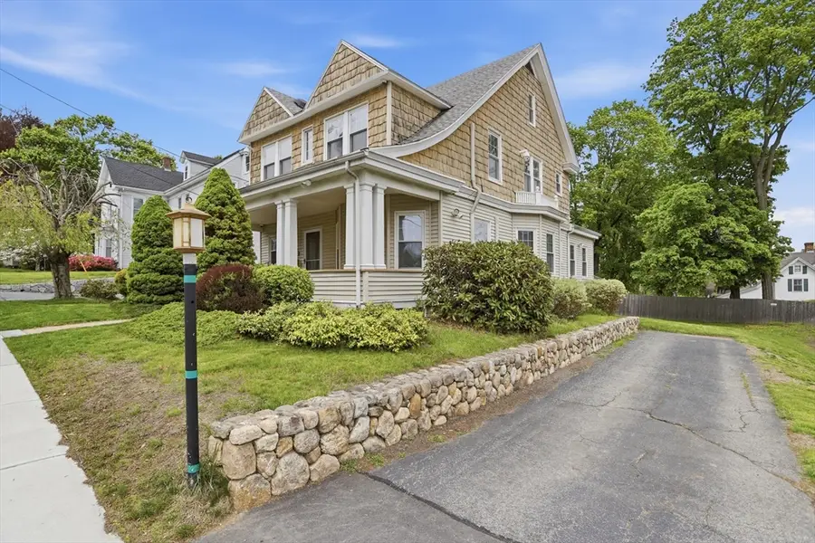 17 Winthrop St, Marlborough, MA 01752 - #3