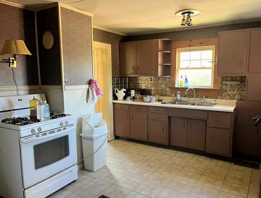 2106 White Pond Rd, Athol, MA 01331 - #3