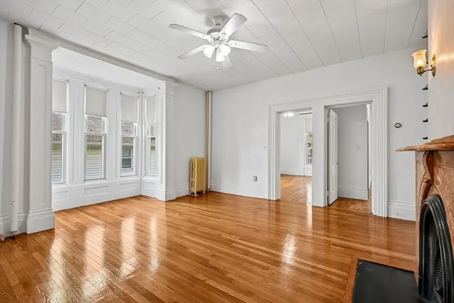 44 Warren Ave, Woburn, MA 01801 - #3
