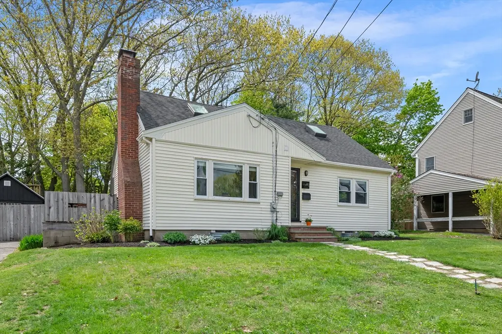 11 East St, Beverly, MA 01915 - #1