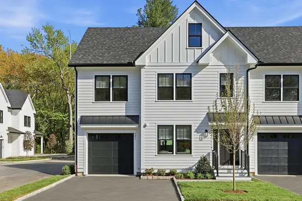 36 Loomis #301, Bedford, MA 01730