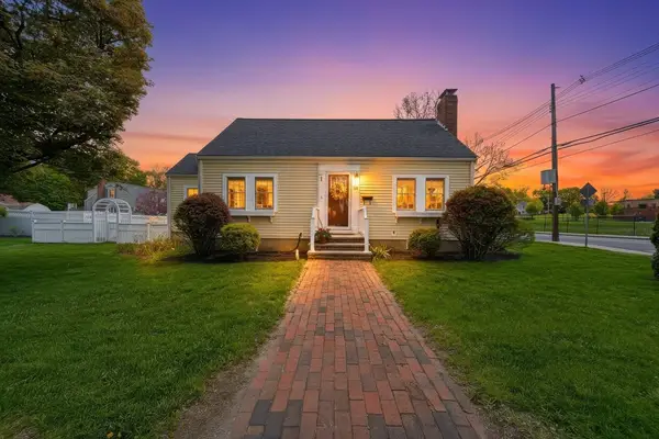 28 Myopia Rd, Stoneham, MA 02180