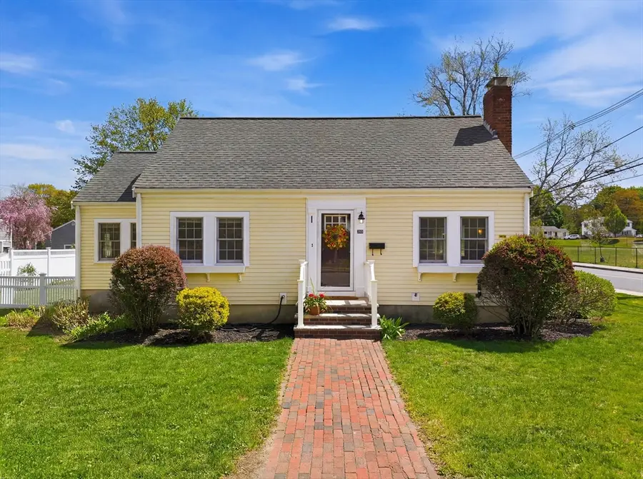 28 Myopia Rd, Stoneham, MA 02180 - #2