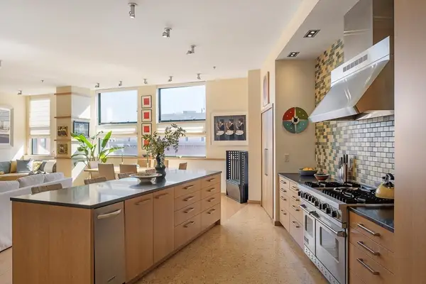 485-495 Harrison Ave #404, Boston, MA 02118