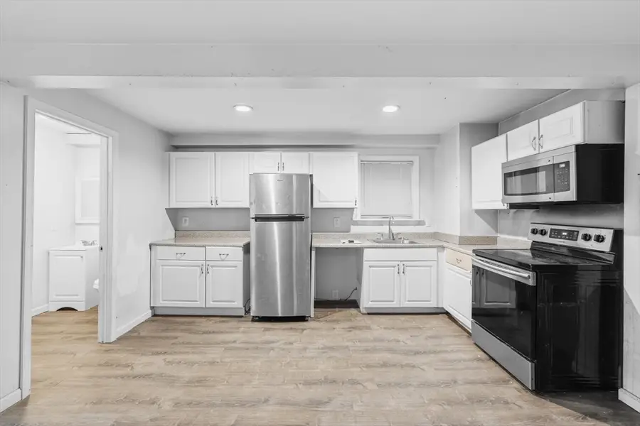 128 Cedar St, New Bedford, MA 02740 - #3