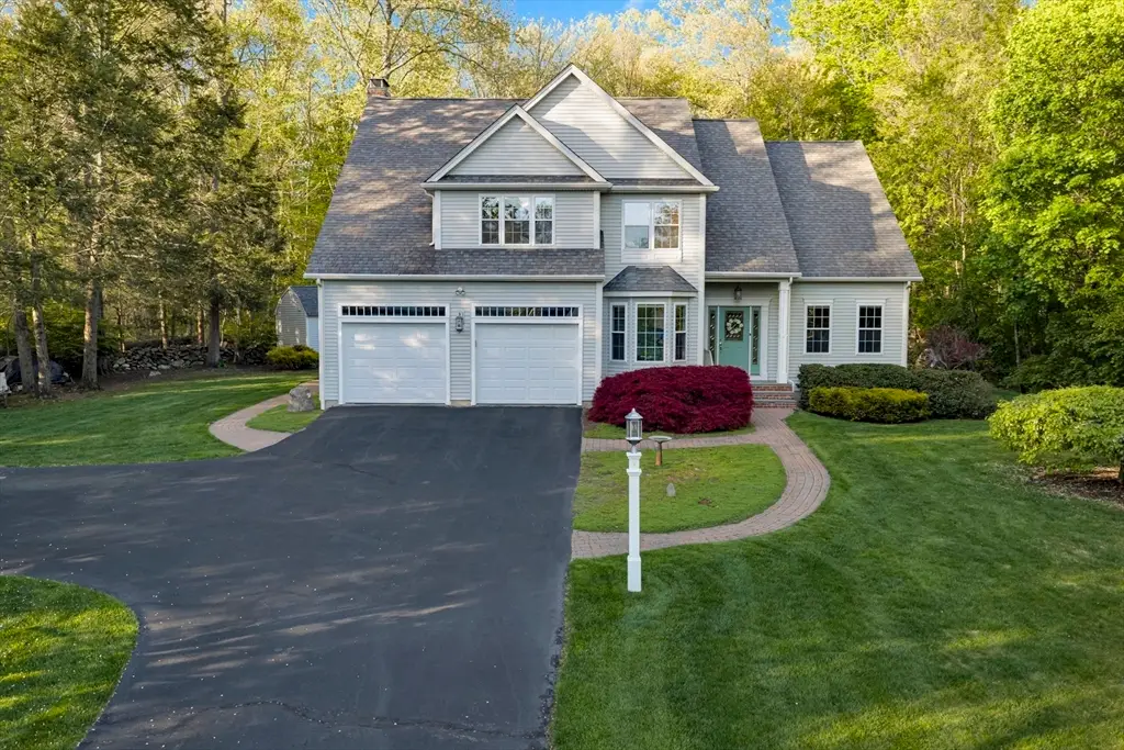 10 Turner Ln, Sturbridge, MA 01566 - #1