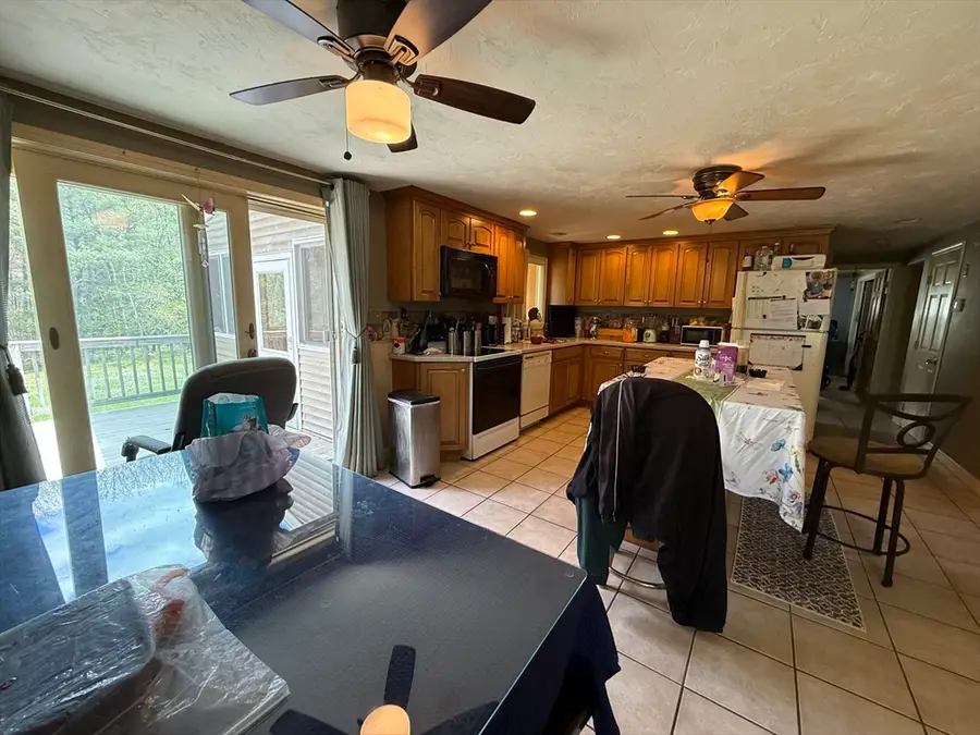 144 Airport Rd, Gardner, MA 01440 - #3