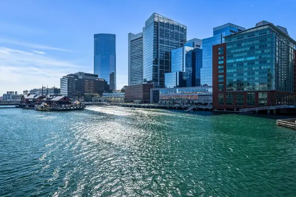 500 Atlantic Ave #14S, Boston, MA 02210
