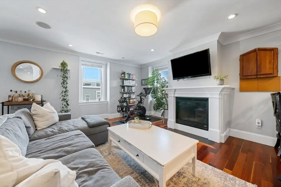 29 Mount Vernon St #29-3, Boston, MA 02125 - #2