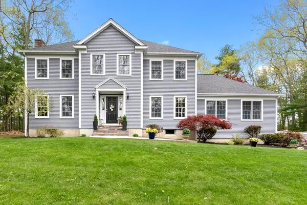111 Flint Farm Rd, Middleton, MA 01949
