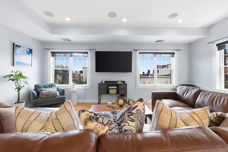 345 W Broadway #8, Boston, MA 02127 - #2