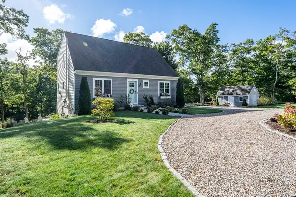 137 Falmouth Sandwich Rd, Mashpee, MA 02649
