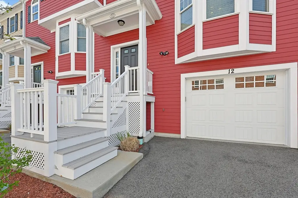 60 Lenox St #12, Norwood, MA 02062 - #1