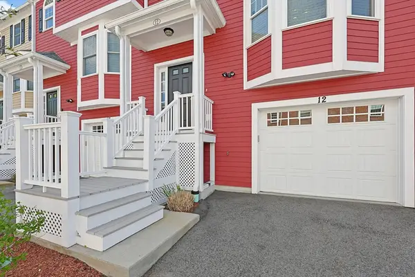 60 Lenox St #12, Norwood, MA 02062