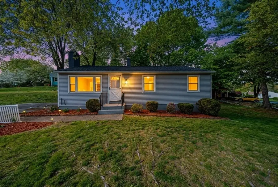 20 Meadowbrook Dr, Easthampton, MA 01027 - #2
