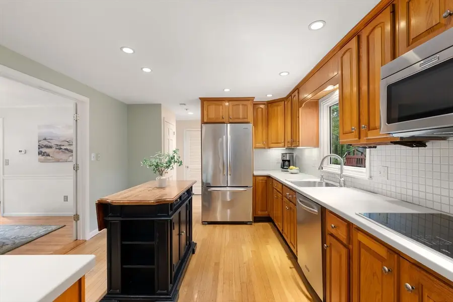 11 Barnet Road, Sudbury, MA 01776 - #3