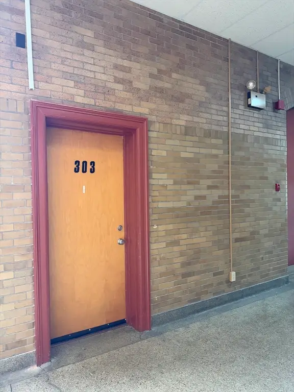 90 Mckinstry Ave #303, Chicopee, MA 01013 - #2