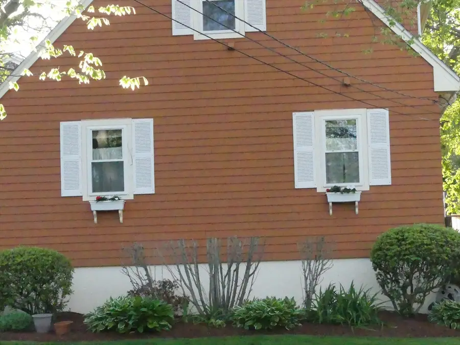 14 Lawrence St, Beverly, MA 01915 - #2