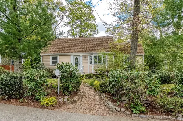 42 Stoughton Rd, Dedham, MA 02026