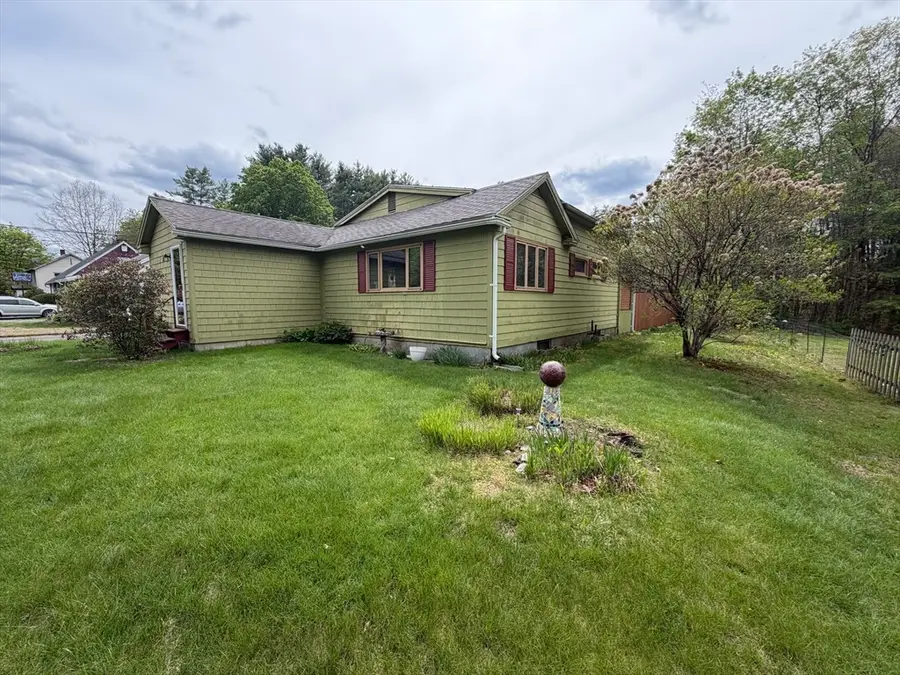 88 Newell Pond Rd, Greenfield, MA 01301 - #3