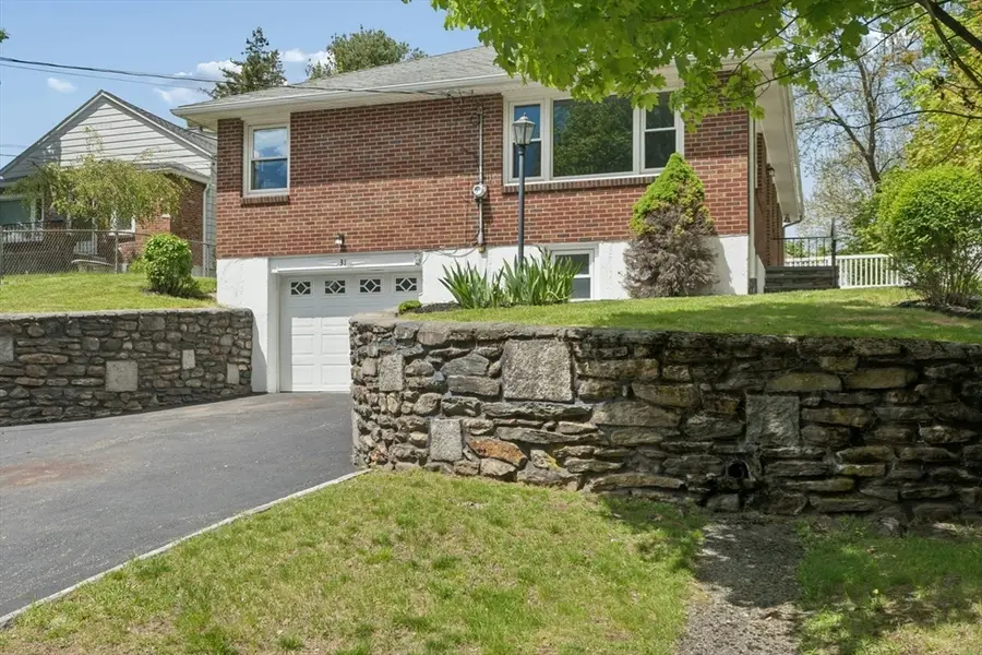 31 Villa Rd, Shrewsbury, MA 01545 - #2