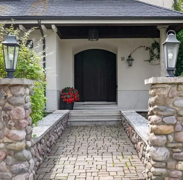 18 Middlesex St, Winchester, MA 01890