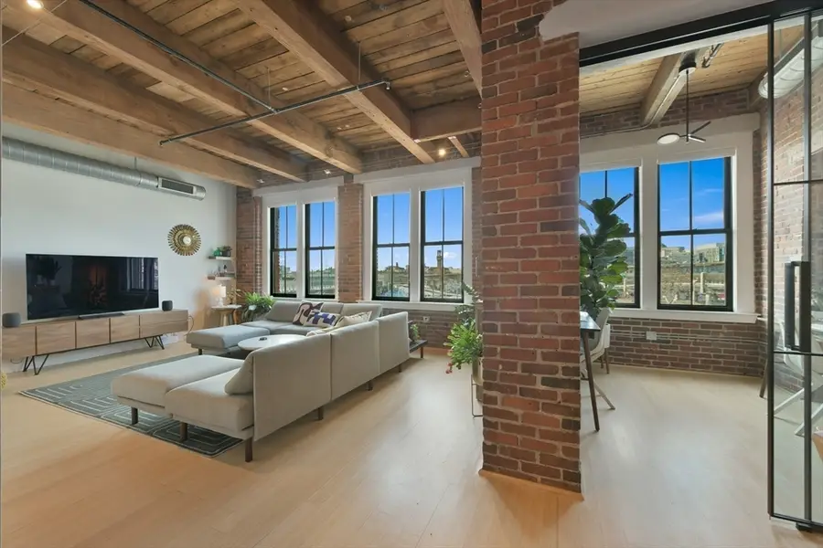 9 W Broadway #410, Boston, MA 02127 - #3