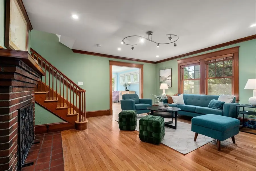 42 Aberdeen St, Newton, MA 02461 - #3