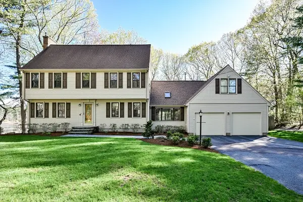 15 Edwards Rd, Foxboro, MA 02035