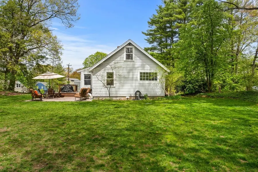 40 Lake Dr, Hamilton, MA 01982 - #2