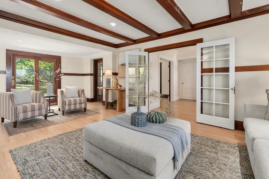 90 Hull St, Newton, MA 02458 - #3