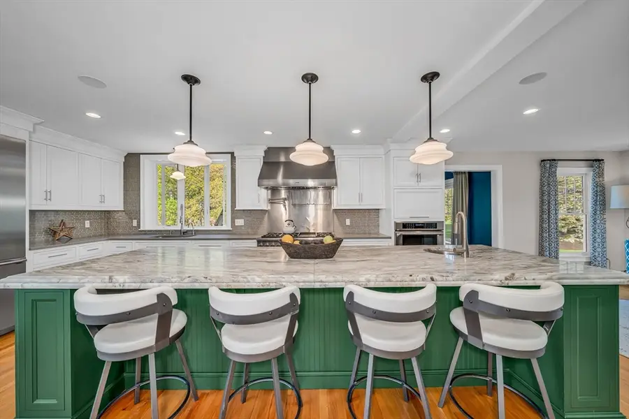 18 Ocean Ave, Newburyport, MA 01950 - #2