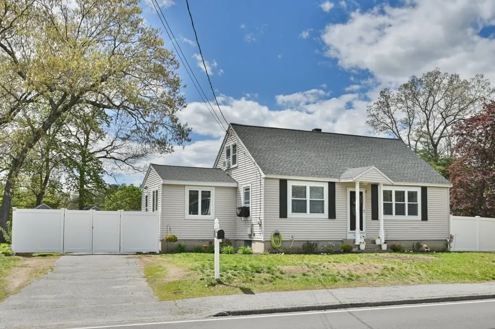497 Foster Rd, Tewksbury, MA 01876 - #1