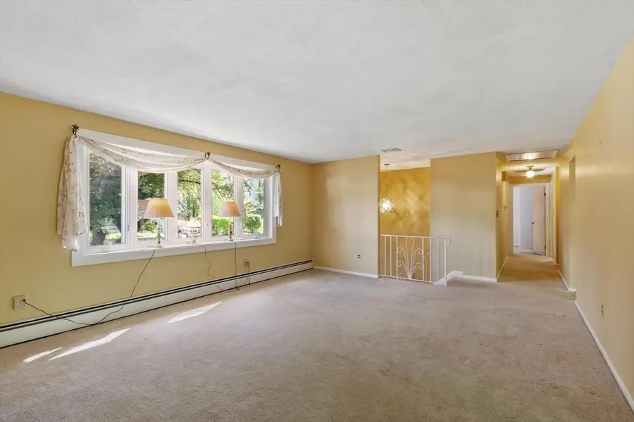 122 Milton St, Waltham, MA 02453 - #3