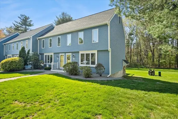 11 Village Way #F, Norton, MA 02766