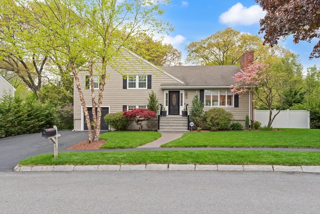 21 Buckingham Drive, Reading, MA 01867 - #1