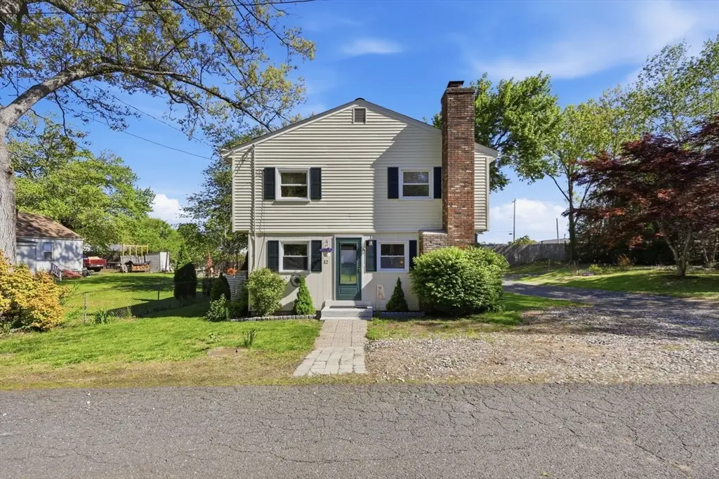 12 Knollwood Rd, Southwick, MA 01077 - #1