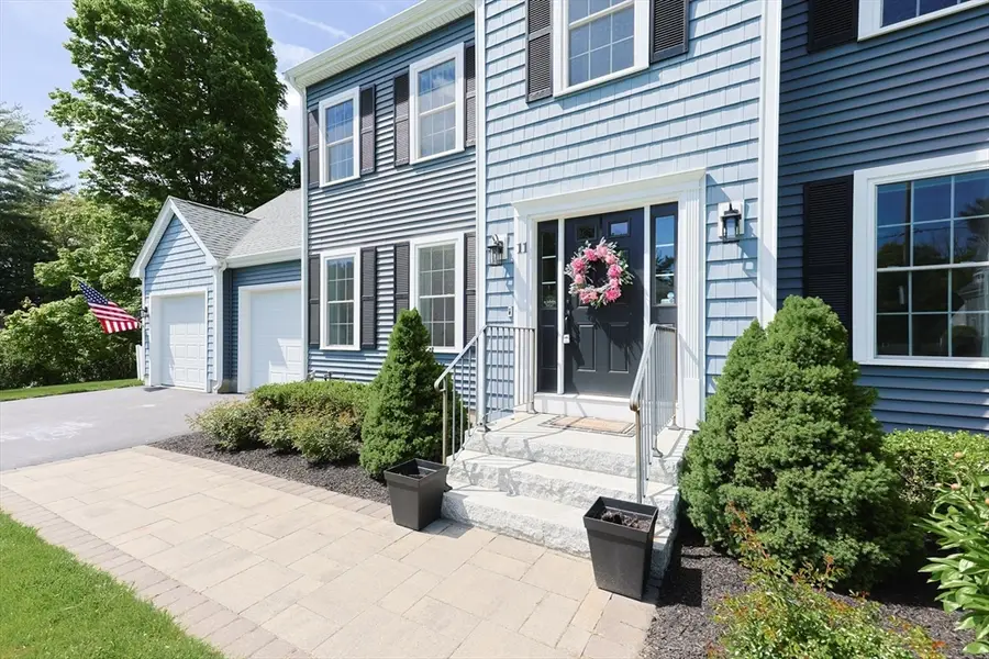 11 Highland St, Easton, MA 02375 - #2