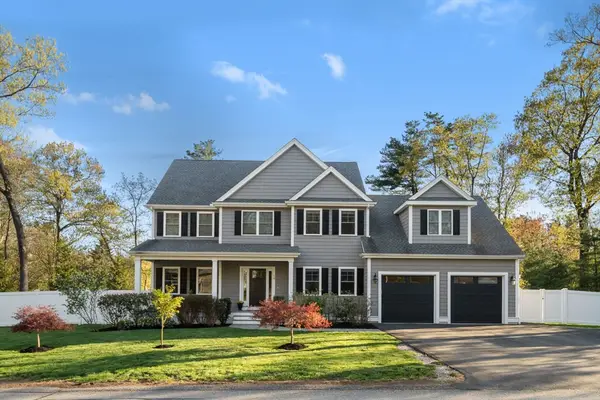 10 Hillcrest Rd, Burlington, MA 01803