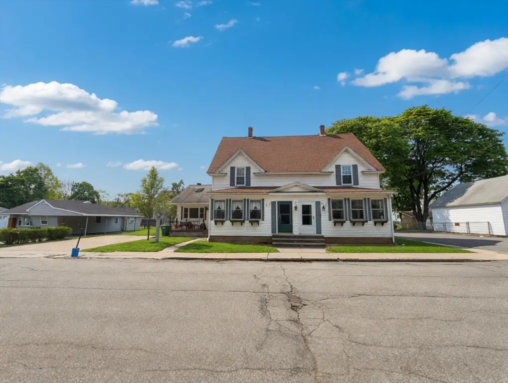 11 Boston St, Uxbridge, MA 01569 - #1